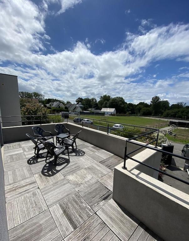 Maison Moderne Avec Piscine Chauffee Dans La Baie Du Mont St Michel 200M2 Yquelon Exterior foto